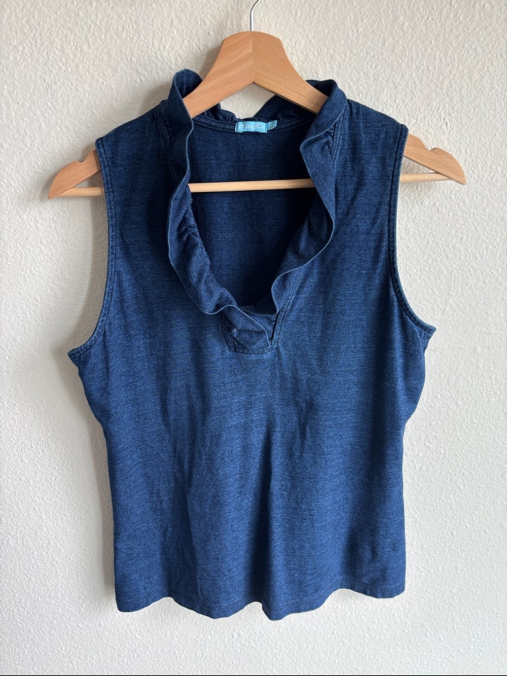 J. McLaughlin Ruffle Neck Feminine Sleeveless Tank Navy Medium M